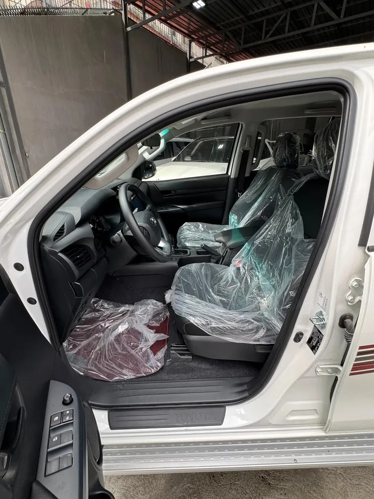Vista 6 del vehículo: Toyota Hilux