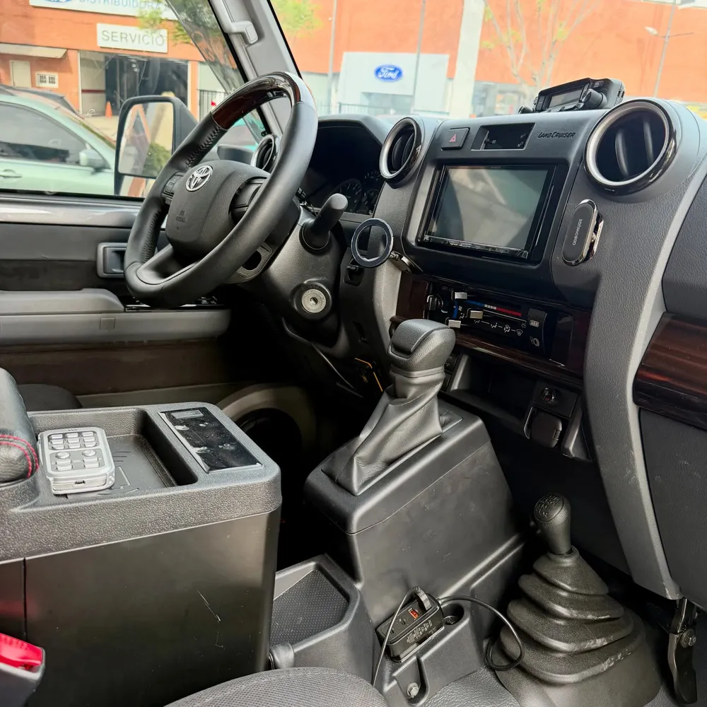 Vista 7 del vehículo: Toyota Land Cruiser