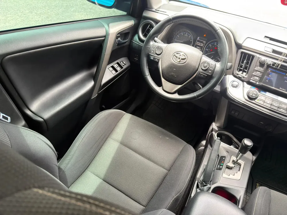 Vista 10 del vehículo: Toyota Rav4