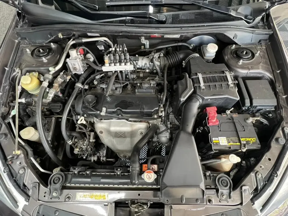 Vista 9 del vehículo: Mitsubishi Lancer