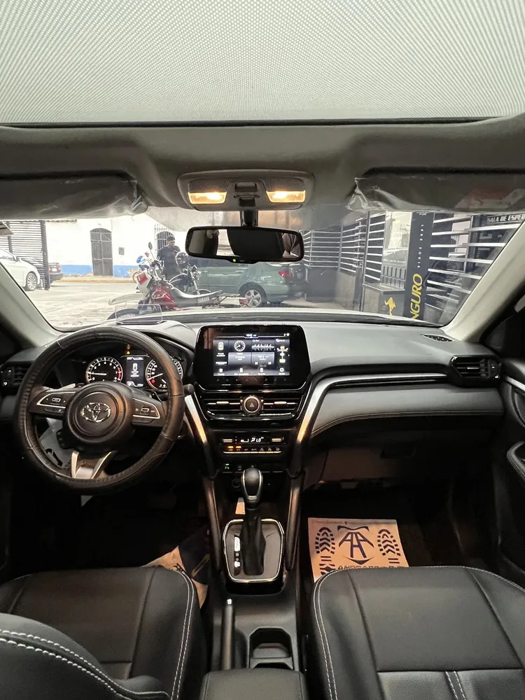 Vista 4 del vehículo: Toyota Urban
