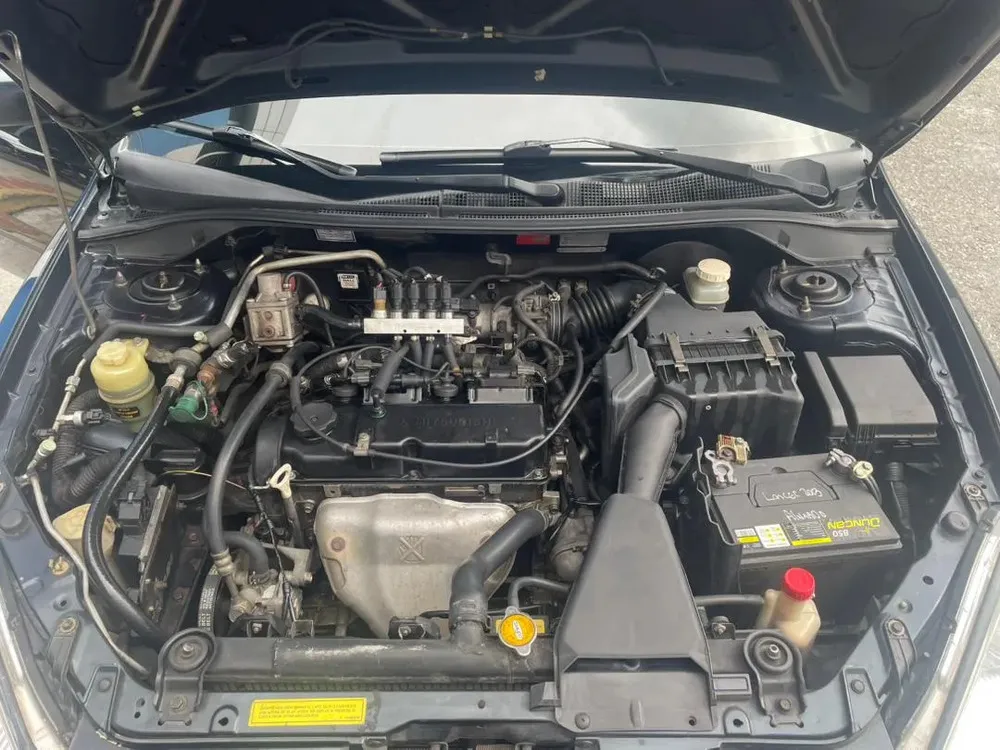 Vista 7 del vehículo: Mitsubishi Lancer