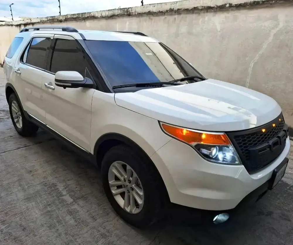 Vista 2 del vehículo: Ford Explorer