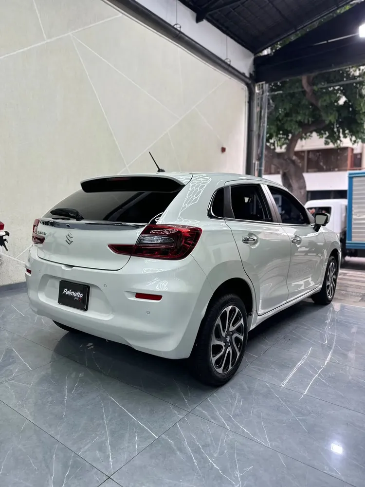 Vista 10 del vehículo: Suzuki Baleno