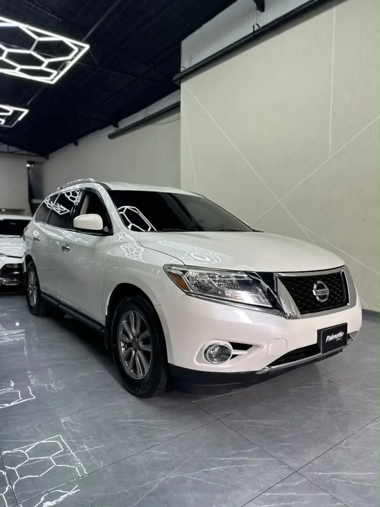 Vista 4 del vehículo: Nissan Pathfinder