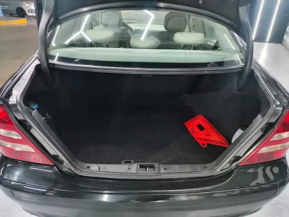 Vista 9 del vehículo: Mercedes-Benz C200