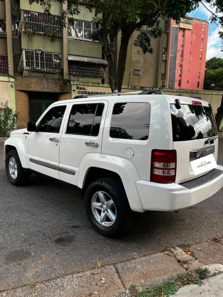 Vista 4 del vehículo: Jeep Cherokee