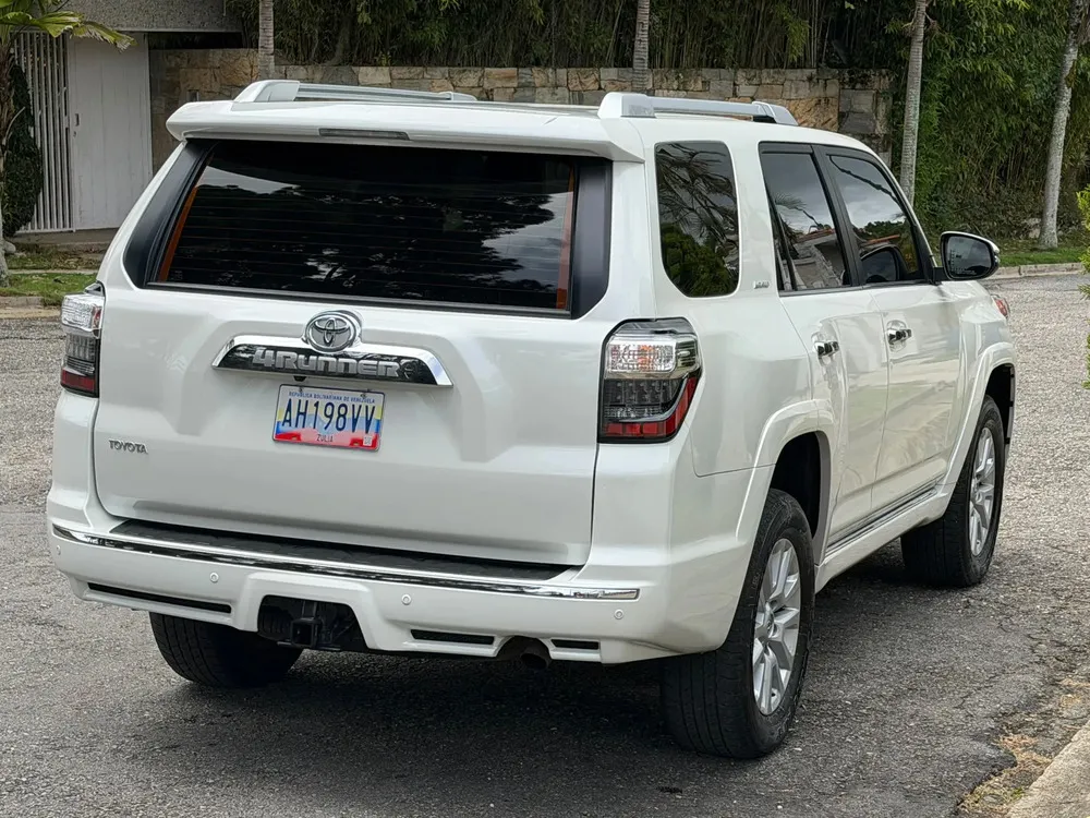 Vista 7 del vehículo: Toyota 4runner