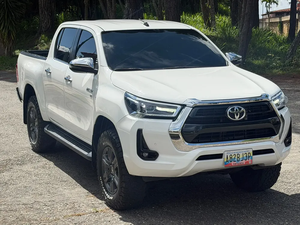 Vista 3 del vehículo: Toyota Hilux