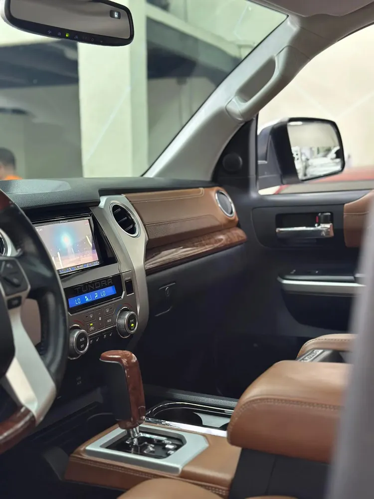 Vista 9 del vehículo: Toyota Tundra