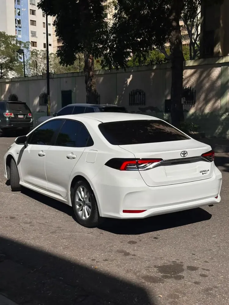Vista 6 del vehículo: Toyota Corolla