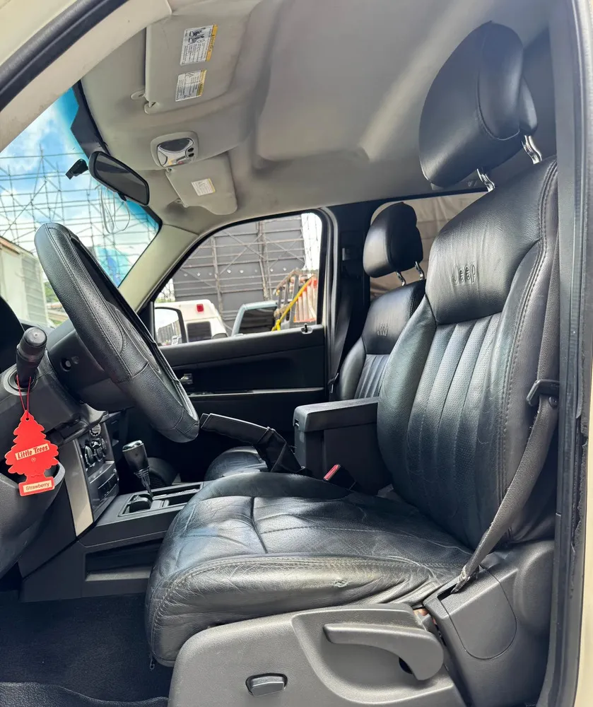 Vista 7 del vehículo: Jeep Cherokee