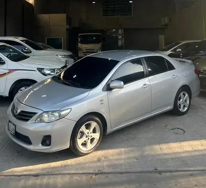 Toyota Corolla 2013 - Vista principal