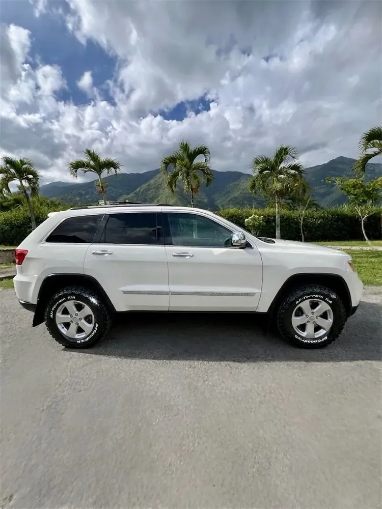 Vista 4 del vehículo: Jeep Grand Cherokee