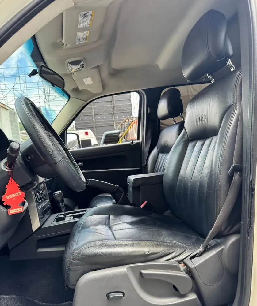 Vista 9 del vehículo: Jeep Cherokee