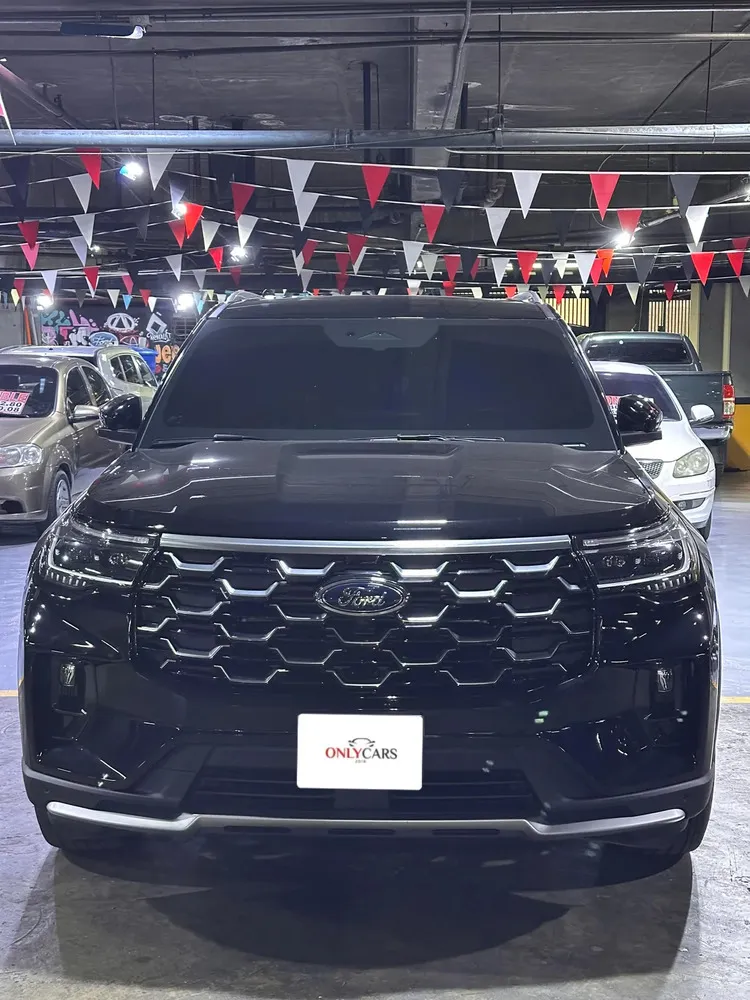 Vista 3 del vehículo: Ford Explorer