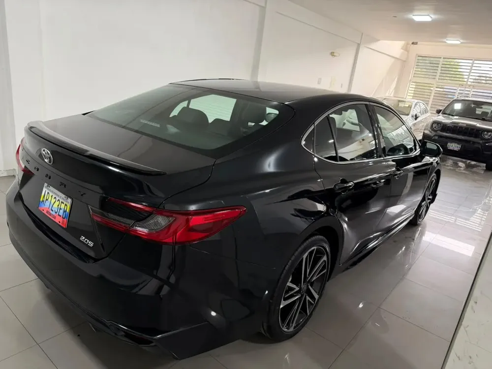 Vista 5 del vehículo: Toyota Camry