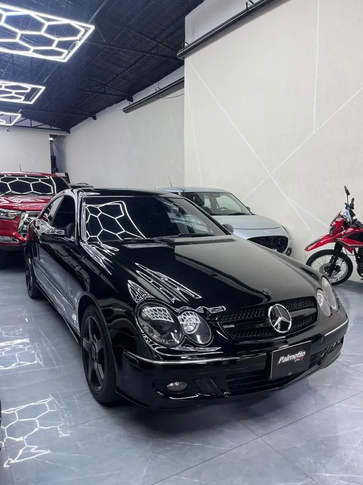 Vista 4 del vehículo: Mercedes Benz