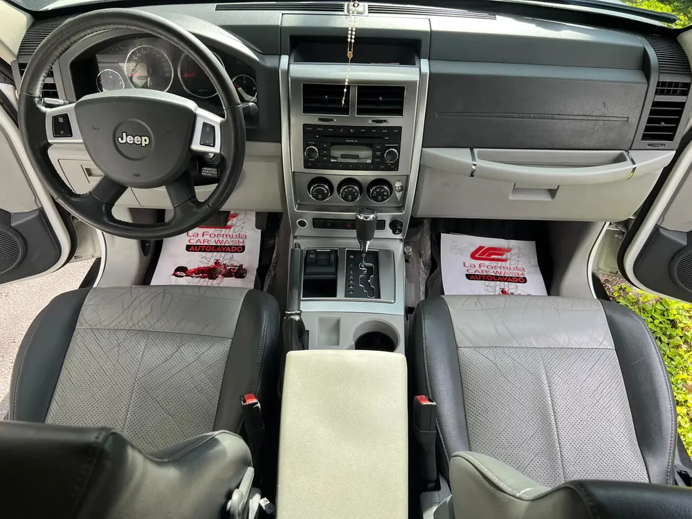 Vista 10 del vehículo: Jeep Cherokee