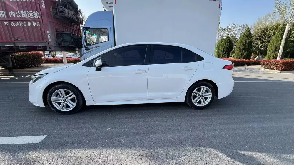 Vista 3 del vehículo: Toyota Levin