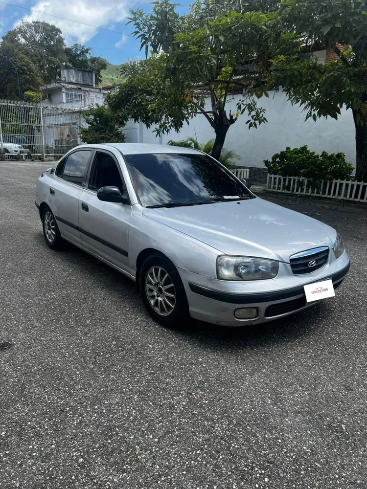 Vista 2 del vehículo: Elantra 2.0