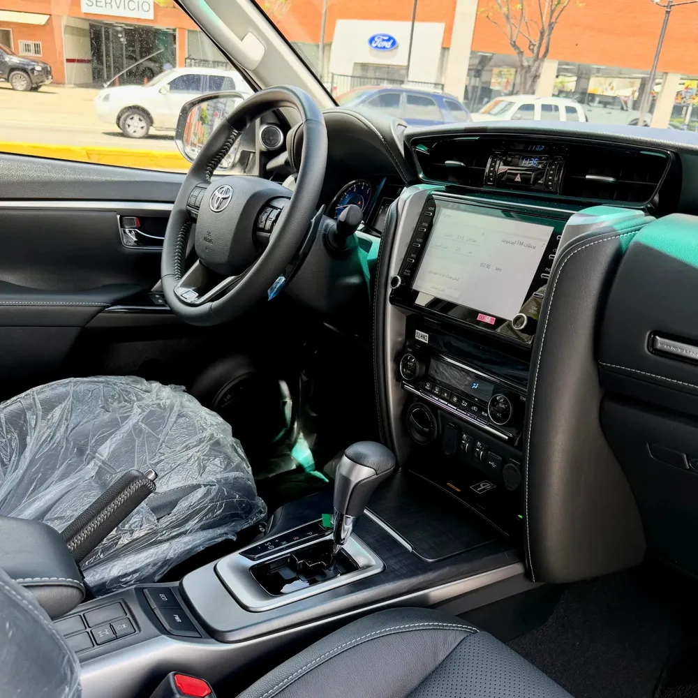 Vista 7 del vehículo: Toyota Fortuner