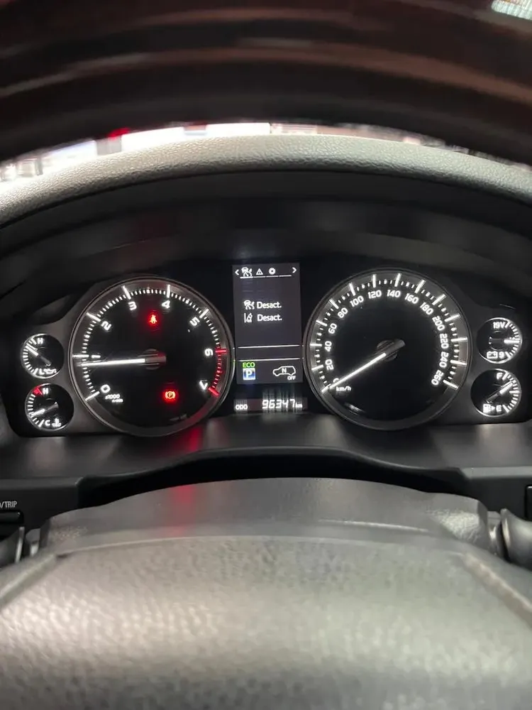 Vista 8 del vehículo: Toyota Land Cruiser