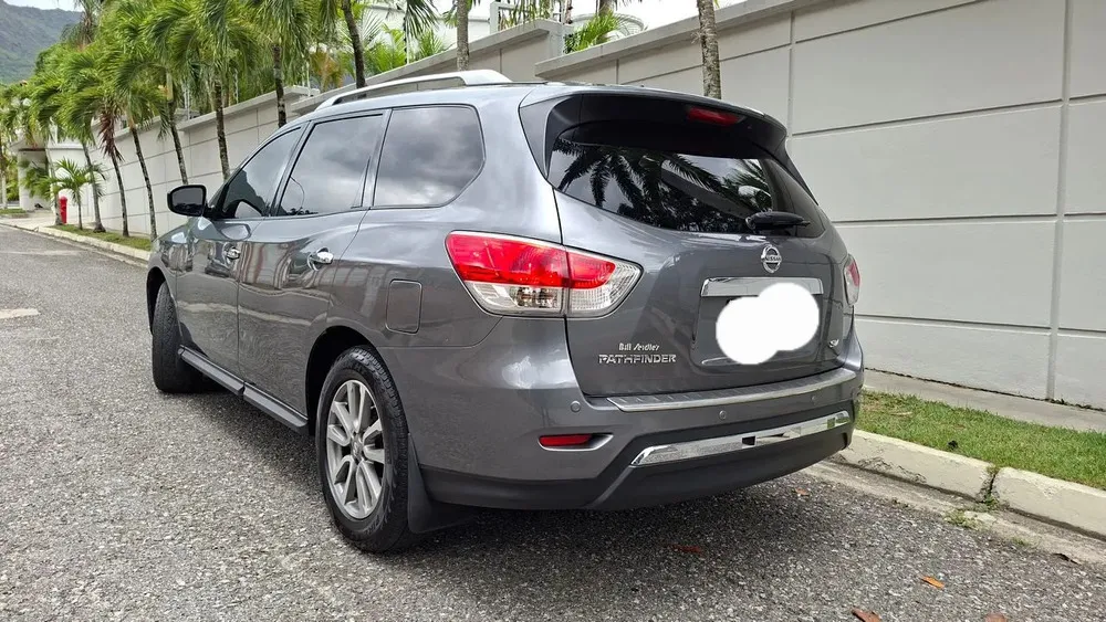 Vista 3 del vehículo: Nissan Pathfinder