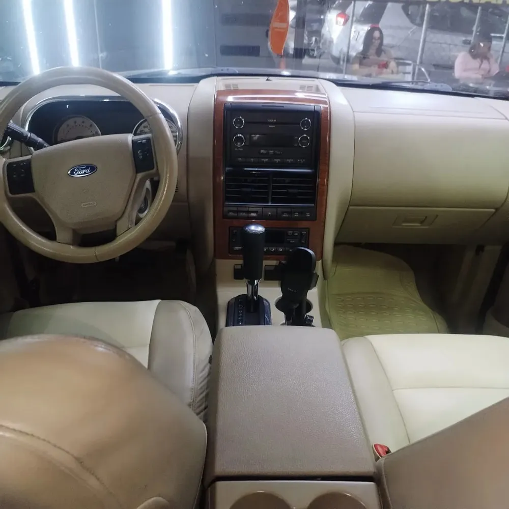 Vista 9 del vehículo: Ford Explorer