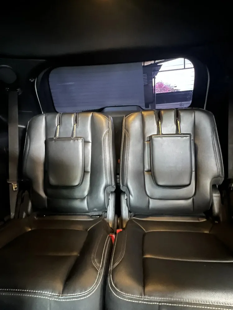 Vista 4 del vehículo: Ford Explorer
