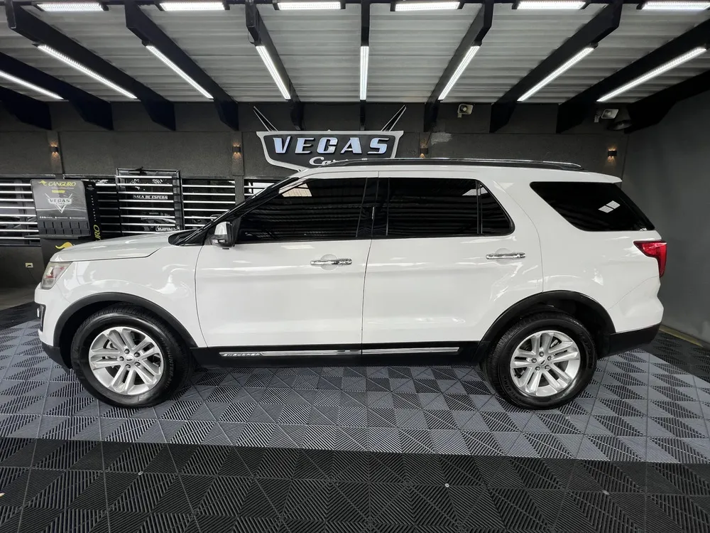 Vista 2 del vehículo: Ford Explorer