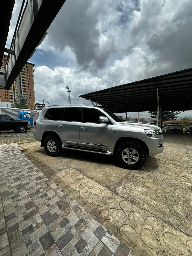 Vista 9 del vehículo: Toyota Roraima
