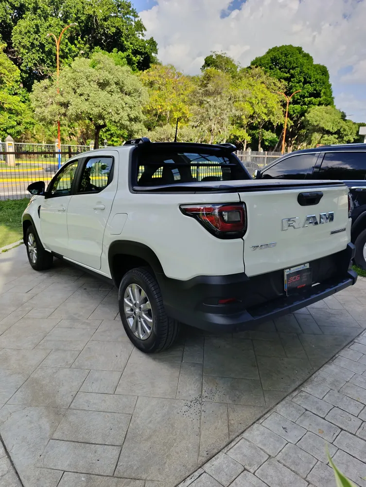 Vista 4 del vehículo: Ram Bighorn