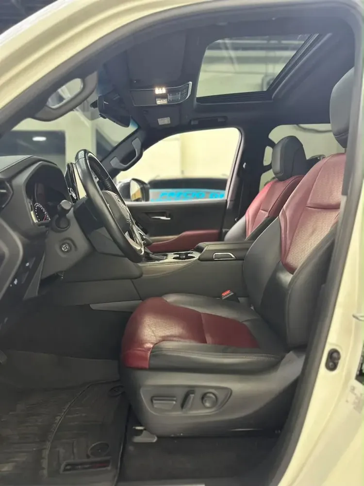 Vista 5 del vehículo: Toyota Lc300