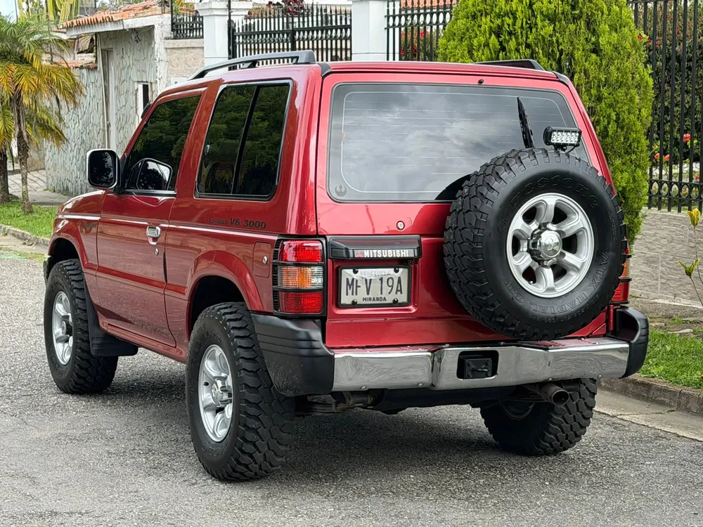 Vista 5 del vehículo: Mitsubishi Montero