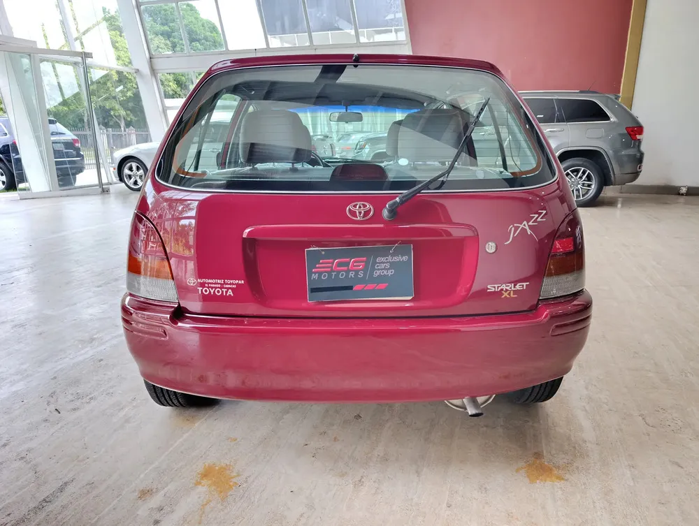 Vista 7 del vehículo: Toyota Starlet