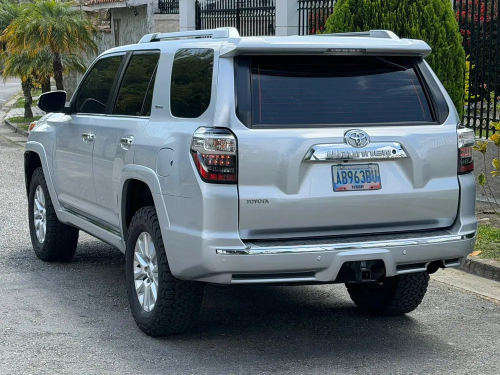 Vista 5 del vehículo: Toyota 4runner