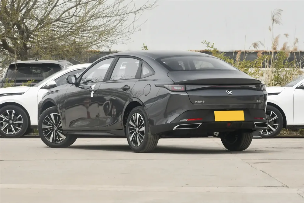 Vista 5 del vehículo: Changan Eado Plus