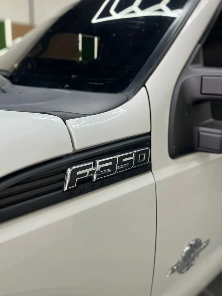 Vista 3 del vehículo: Ford F-350