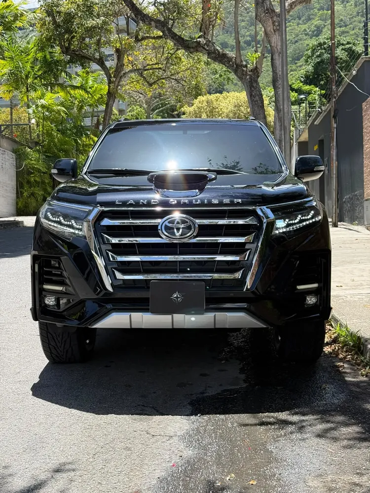 Vista 4 del vehículo: Toyota Land