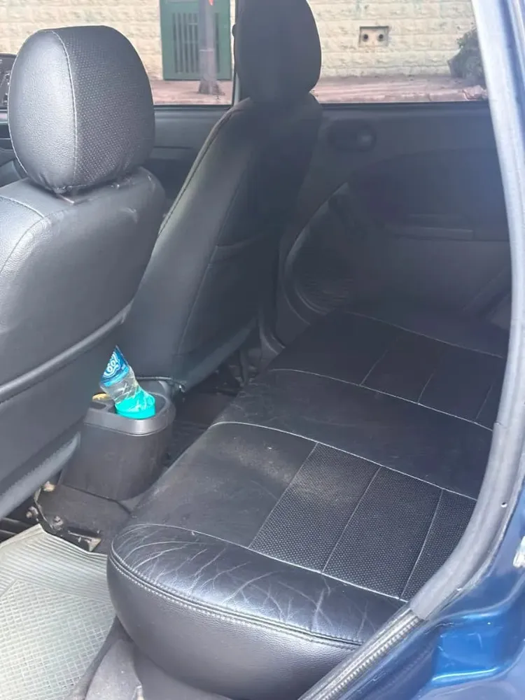 Vista 7 del vehículo: Ford Fiesta