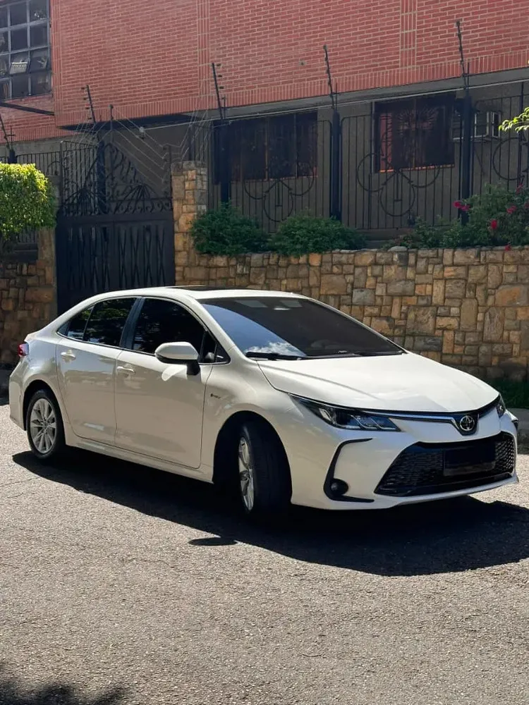 Vista 2 del vehículo: Toyota Corolla