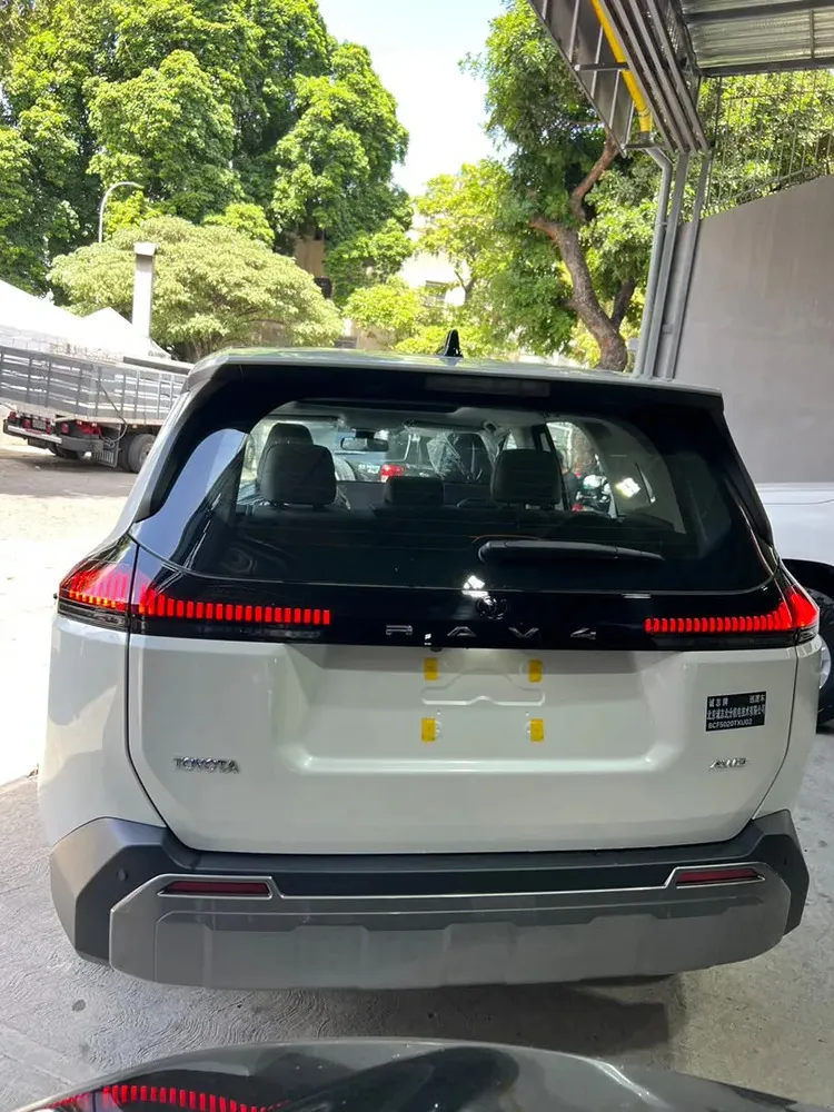 Vista 5 del vehículo: Toyota Rav4