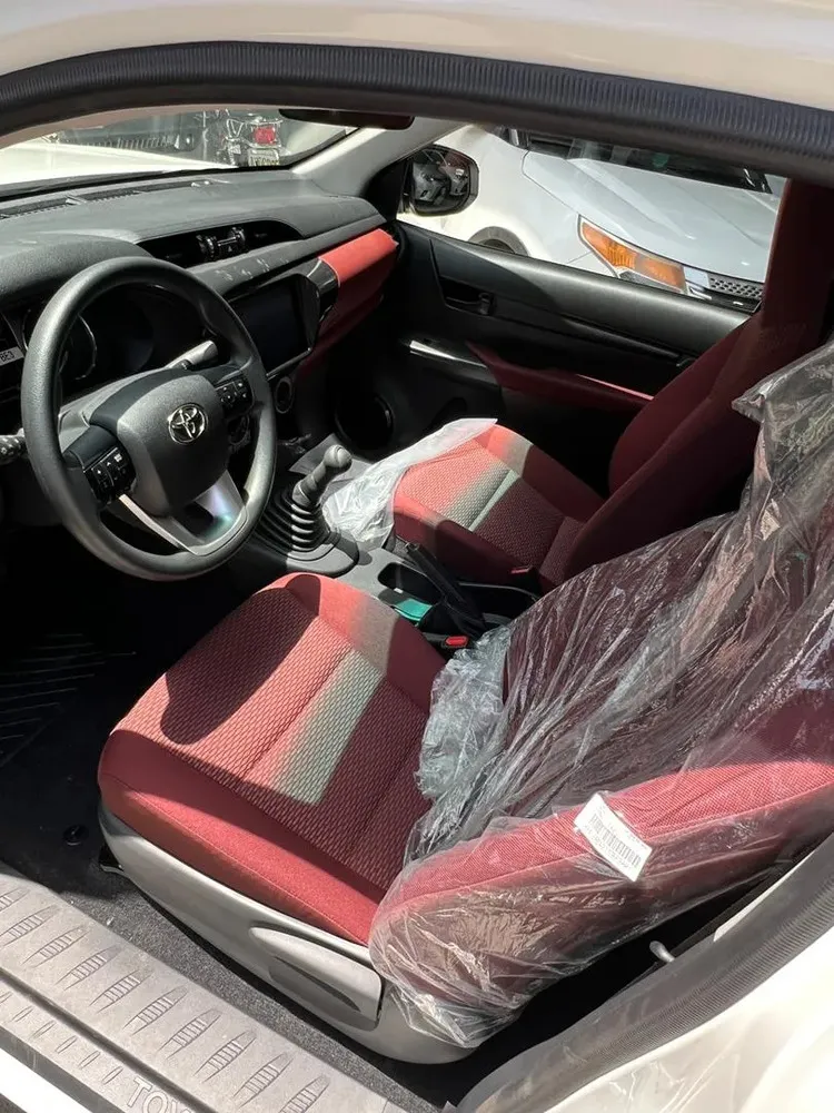 Vista 7 del vehículo: Toyota Hilux