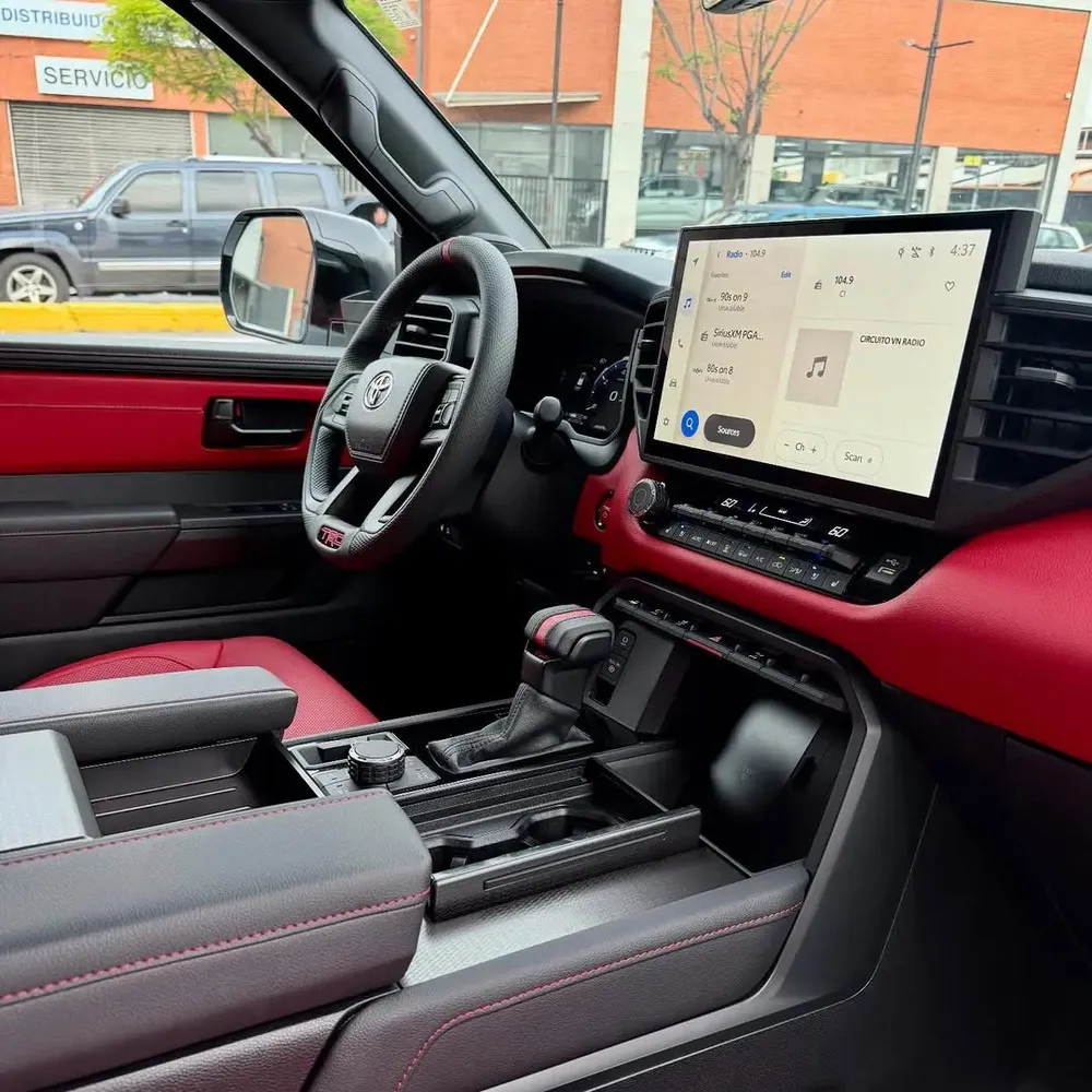 Vista 7 del vehículo: Toyota Sequoia