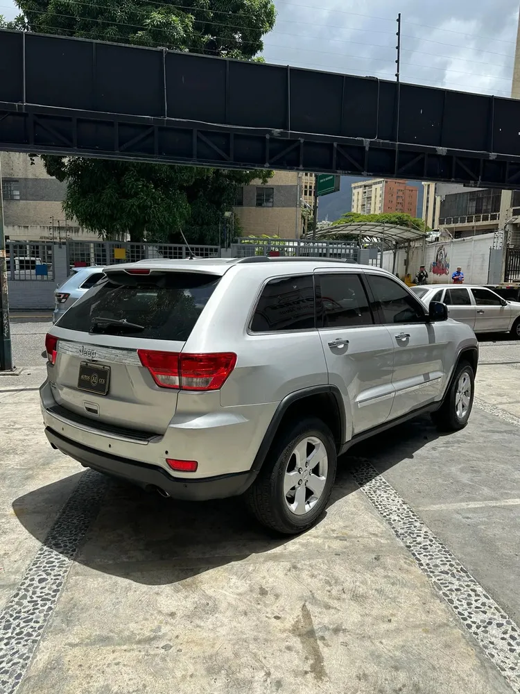 Vista 7 del vehículo: Jeep Grand Cherokee