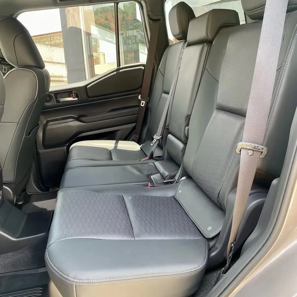Vista 5 del vehículo: Toyota Land Cruiser