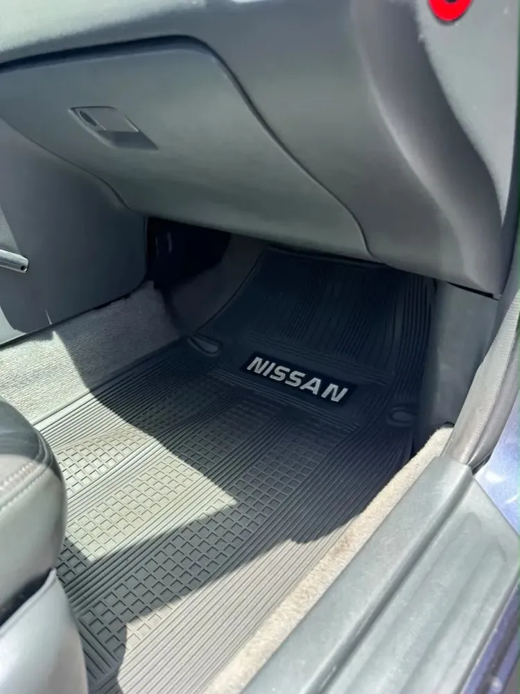 Vista 14 del vehículo: Nissan Máxima