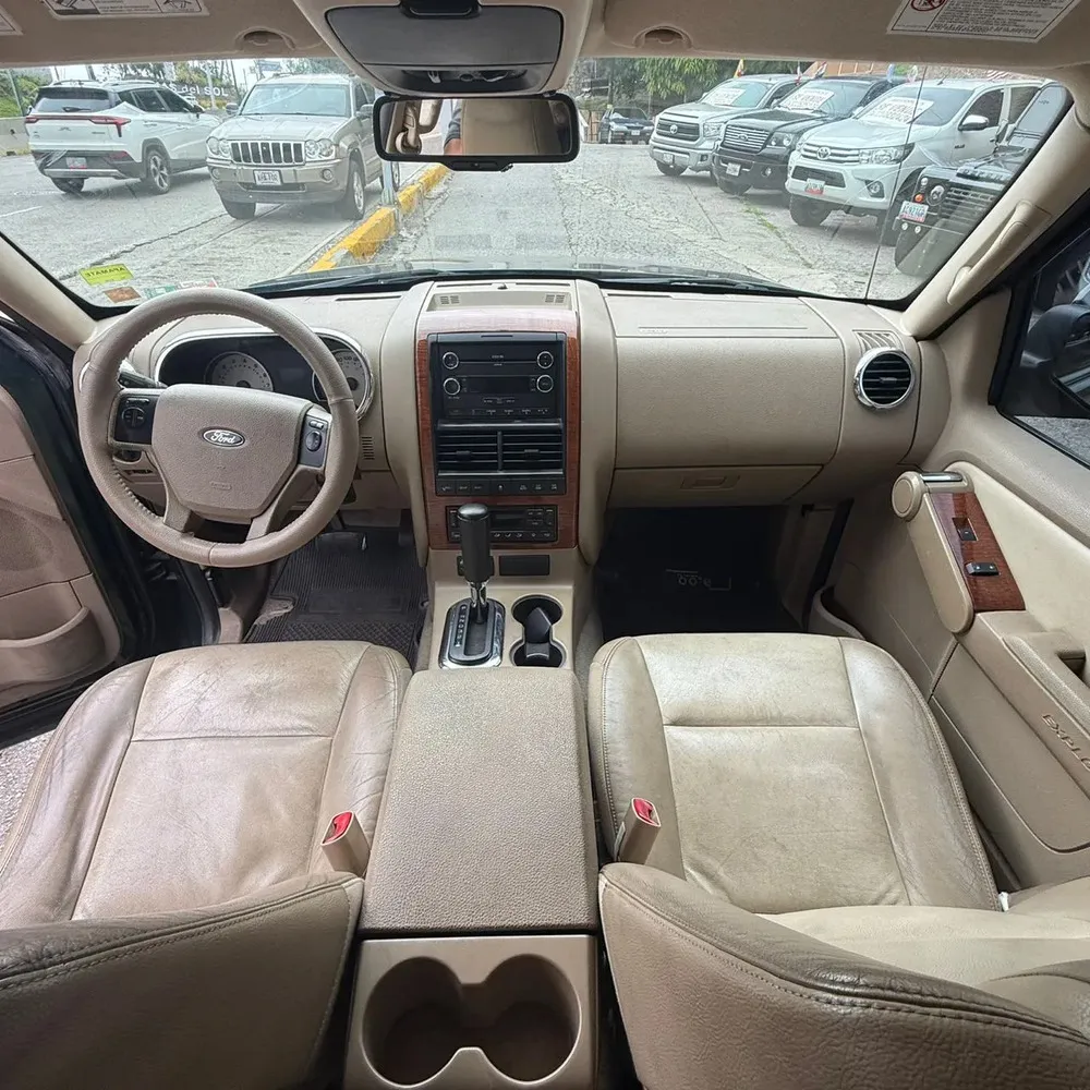 Vista 10 del vehículo: Ford Explorer