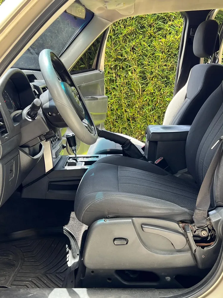 Vista 7 del vehículo: Jeep Cherokee